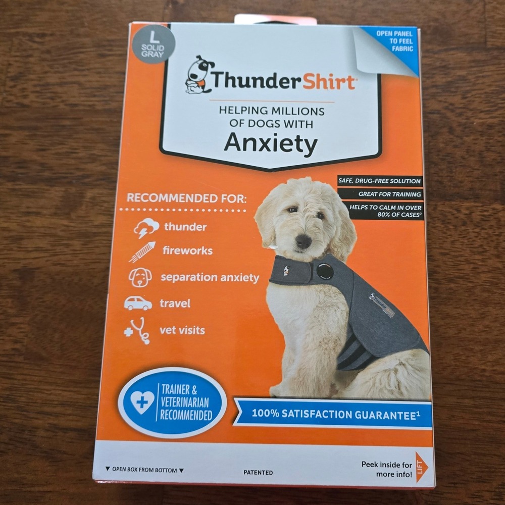 ThunderShirt Classic Dog Anxiety Jacket Solid Gray Large 41-64 lbs New in Box
